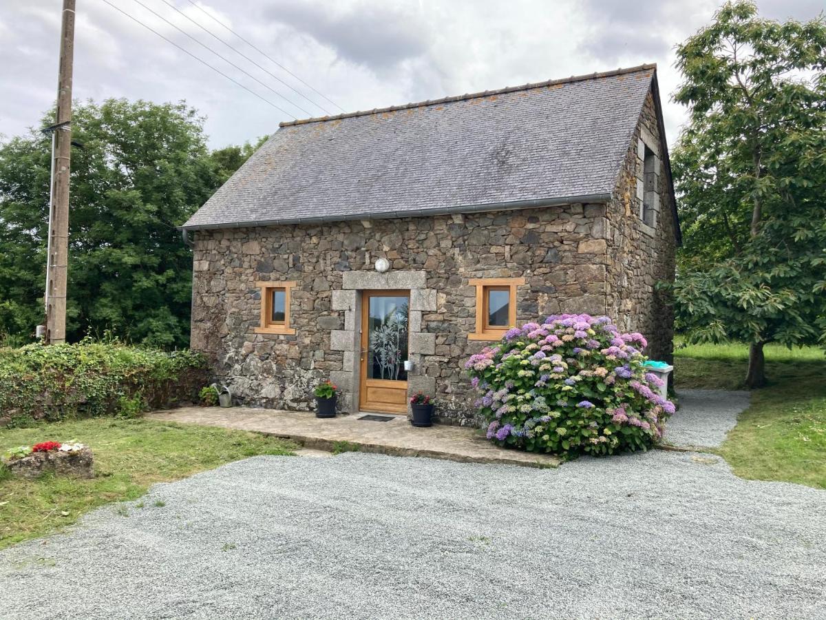 Petite Maison De Campagne Plouec-du-Trieux Exterior photo